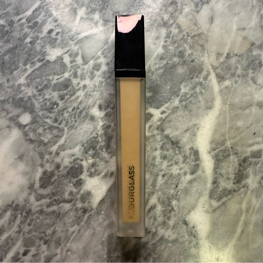 Hourglass Vanish Concealer Flax
